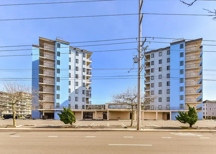 Bluewater East Escape Pool Balcony Sleeps 5 Ocean City